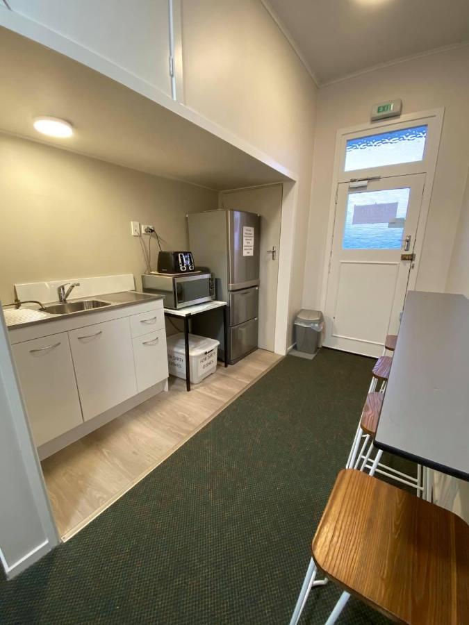 Hokitika Pioneer Hotel Bagian luar foto